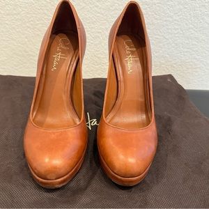Cognac colored Cole Haan heels great condition